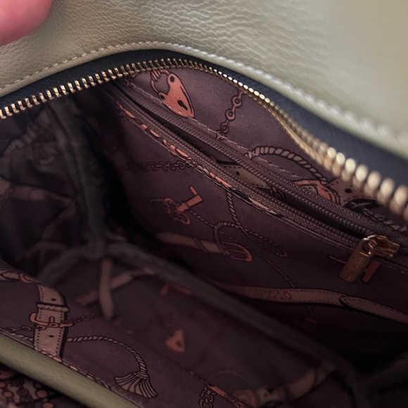 Green backpack purse - Picture 3 of 3